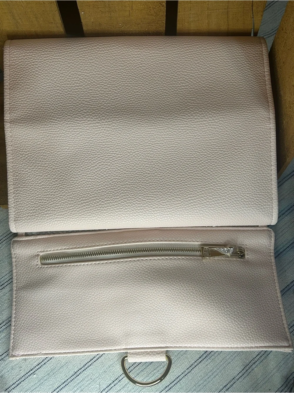 CAPTIV8 C8 BLUSH ROLL-UP